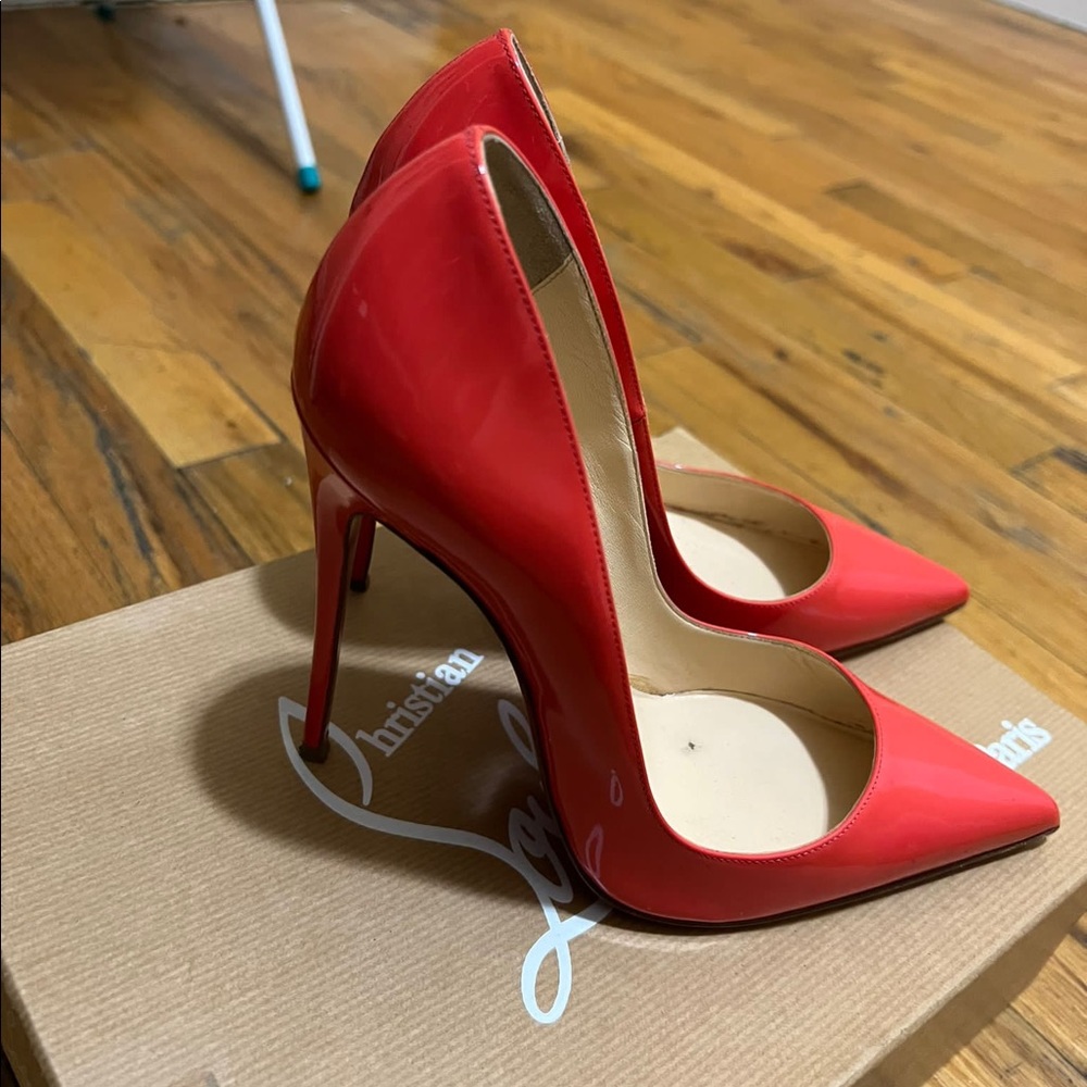 Christian Louboutin So Kate Sz 36
